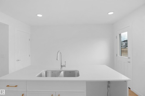 427 Aster Drive, Edmonton, AB 