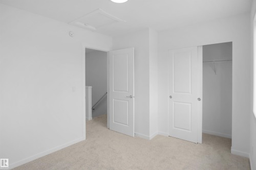 427 Aster Drive, Edmonton, AB 