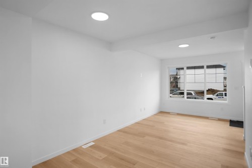 427 Aster Drive, Edmonton, AB 