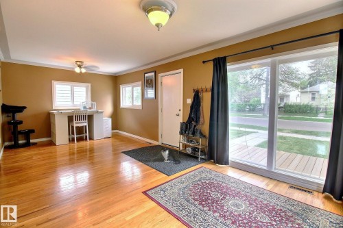 11930 95A Street, Edmonton, AB - Indoor
