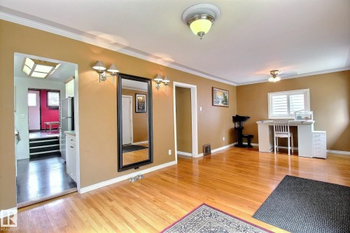 11930 95A Street, Edmonton, AB - Indoor