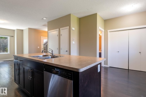 194 Allard Link, Edmonton, AB 