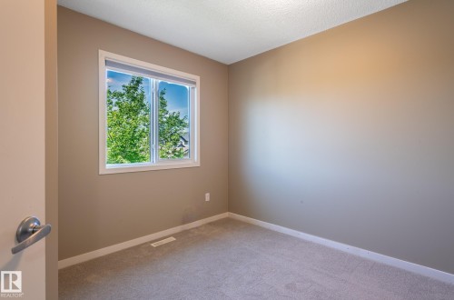 194 Allard Link, Edmonton, AB 
