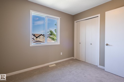 194 Allard Link, Edmonton, AB 