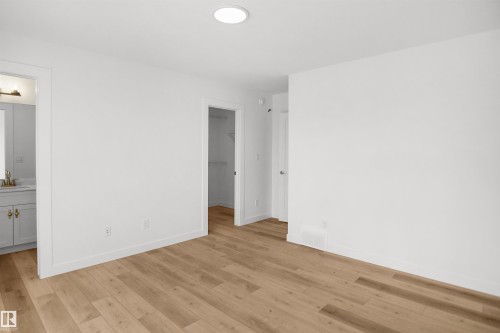 1308 9 Street, Edmonton, AB 