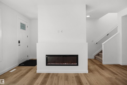 1308 9 Street, Edmonton, AB 