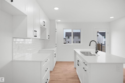 1320 9 Street Nw, Edmonton, AB - Indoor Photo Showing Kitchen With Double Sink