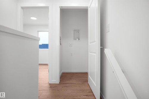 1320 9 Street Nw, Edmonton, AB - Indoor Photo Showing Other Room