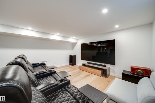 5431 113A Street, Edmonton, AB - Indoor Photo Showing Other Room