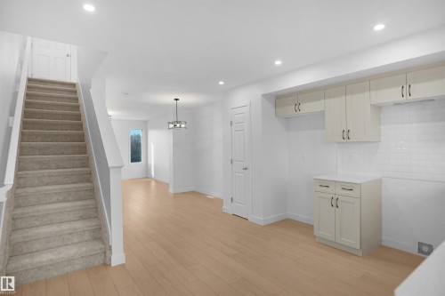 920 19 Avenue, Edmonton, AB 