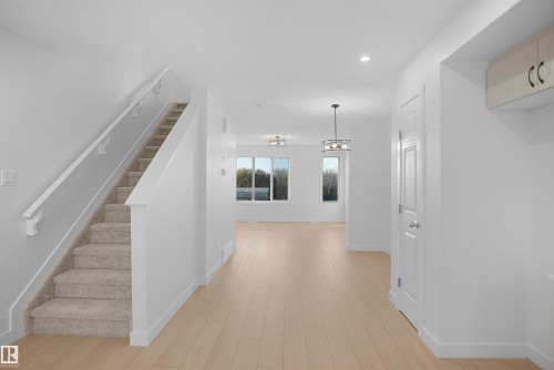 920 19 Avenue, Edmonton, AB 