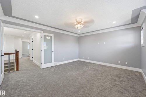 5216 Mullen Crest, Edmonton, AB 