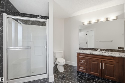 5216 Mullen Crest, Edmonton, AB 