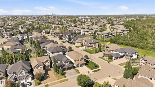 5216 Mullen Crest, Edmonton, AB 
