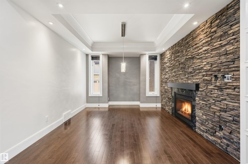 5216 Mullen Crest, Edmonton, AB 