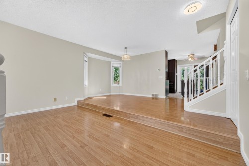 10332 21 Avenue, Edmonton, AB 