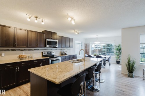 527 171 Street, Edmonton, AB 