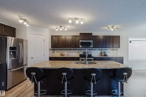 527 171 Street, Edmonton, AB 