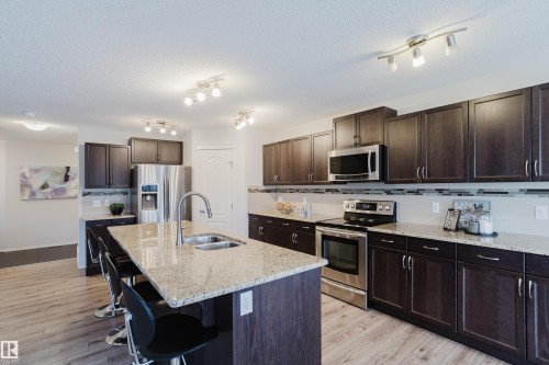 527 171 Street, Edmonton, AB 