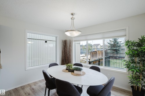 527 171 Street, Edmonton, AB 