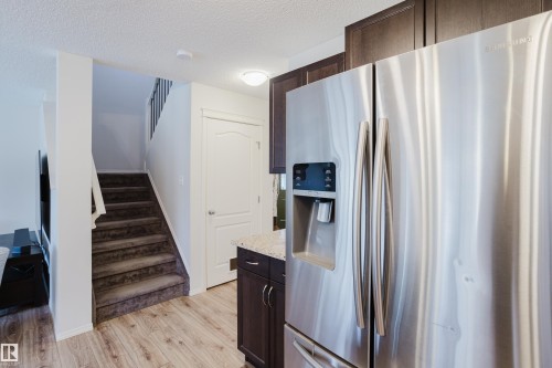 527 171 Street, Edmonton, AB 