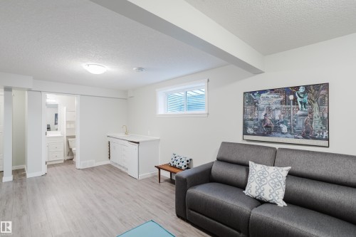 527 171 Street, Edmonton, AB 
