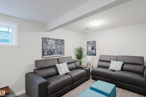 527 171 Street, Edmonton, AB 