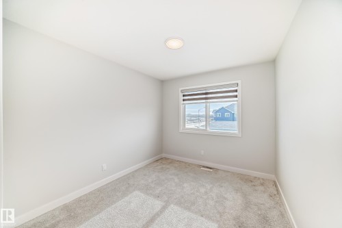 4005 Hawthorn Link Link, Edmonton, AB - Indoor Photo Showing Other Room