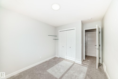 4005 Hawthorn Link Link, Edmonton, AB - Indoor Photo Showing Other Room