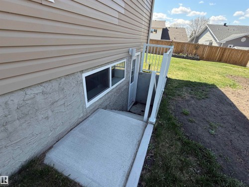 4515 56A Avenue, Stony Plain, AB 