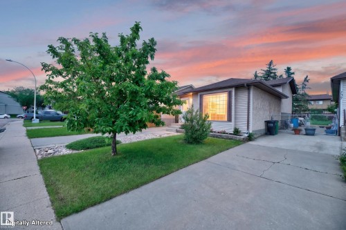 135 Hyndman Crescent, Edmonton, AB 