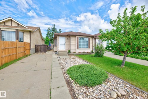 135 Hyndman Crescent, Edmonton, AB 