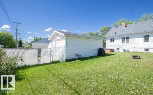 5131 52 Street, Barrhead, AB 