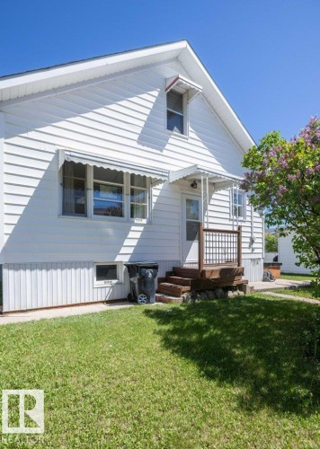 5131 52 Street, Barrhead, AB 
