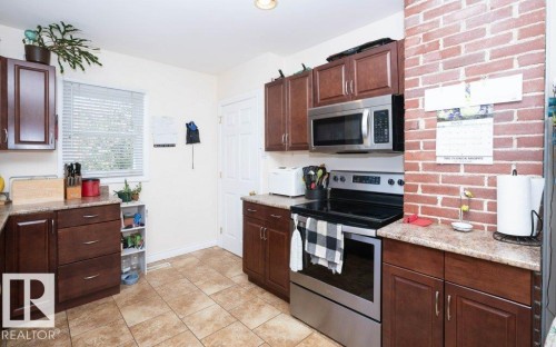 5131 52 Street, Barrhead, AB 