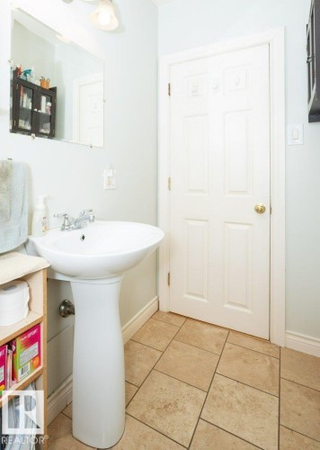 5131 52 Street, Barrhead, AB 