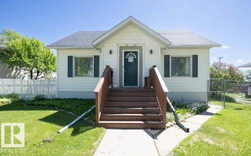 5131 52 Street, Barrhead, AB 