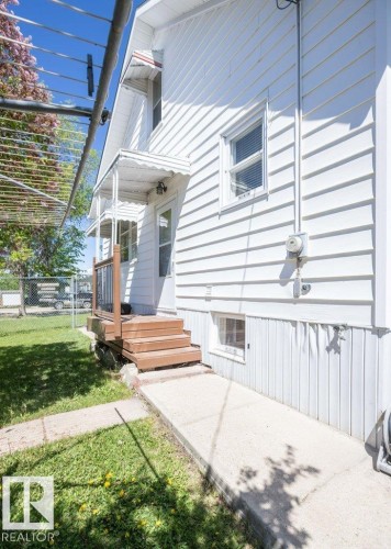 5131 52 Street, Barrhead, AB 