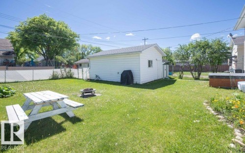 5131 52 Street, Barrhead, AB 