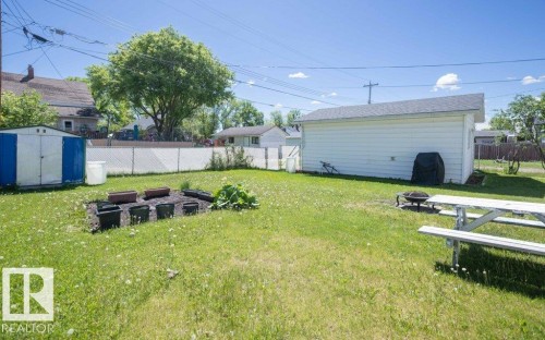 5131 52 Street, Barrhead, AB 