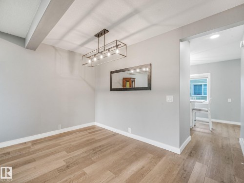 5421 22 Avenue, Edmonton, AB 