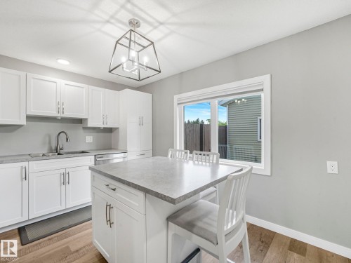 5421 22 Avenue, Edmonton, AB 