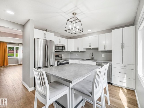5421 22 Avenue, Edmonton, AB 