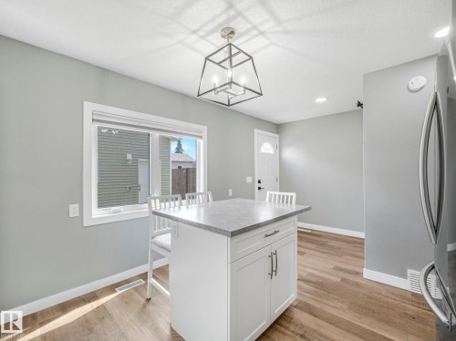 5421 22 Avenue, Edmonton, AB 