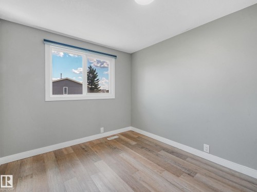 5421 22 Avenue, Edmonton, AB 