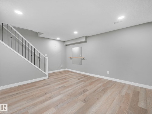 5421 22 Avenue, Edmonton, AB 