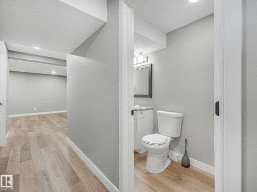 5421 22 Avenue, Edmonton, AB 