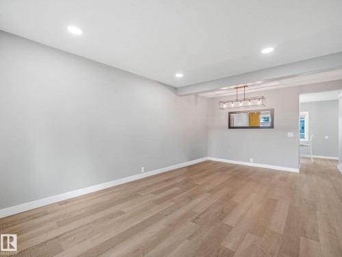 5421 22 Avenue, Edmonton, AB 