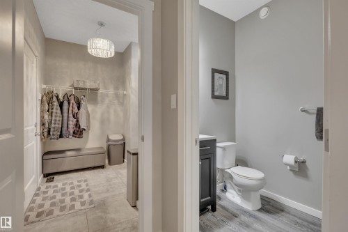 548 Reynalds Wynd, Leduc, AB - Indoor Photo Showing Bathroom