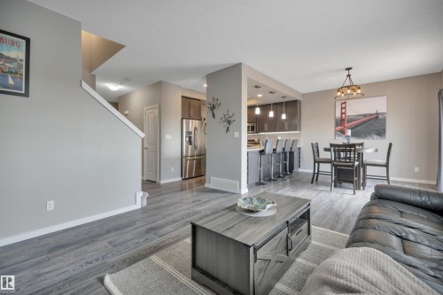 548 Reynalds Wynd, Leduc, AB - Indoor Photo Showing Living Room